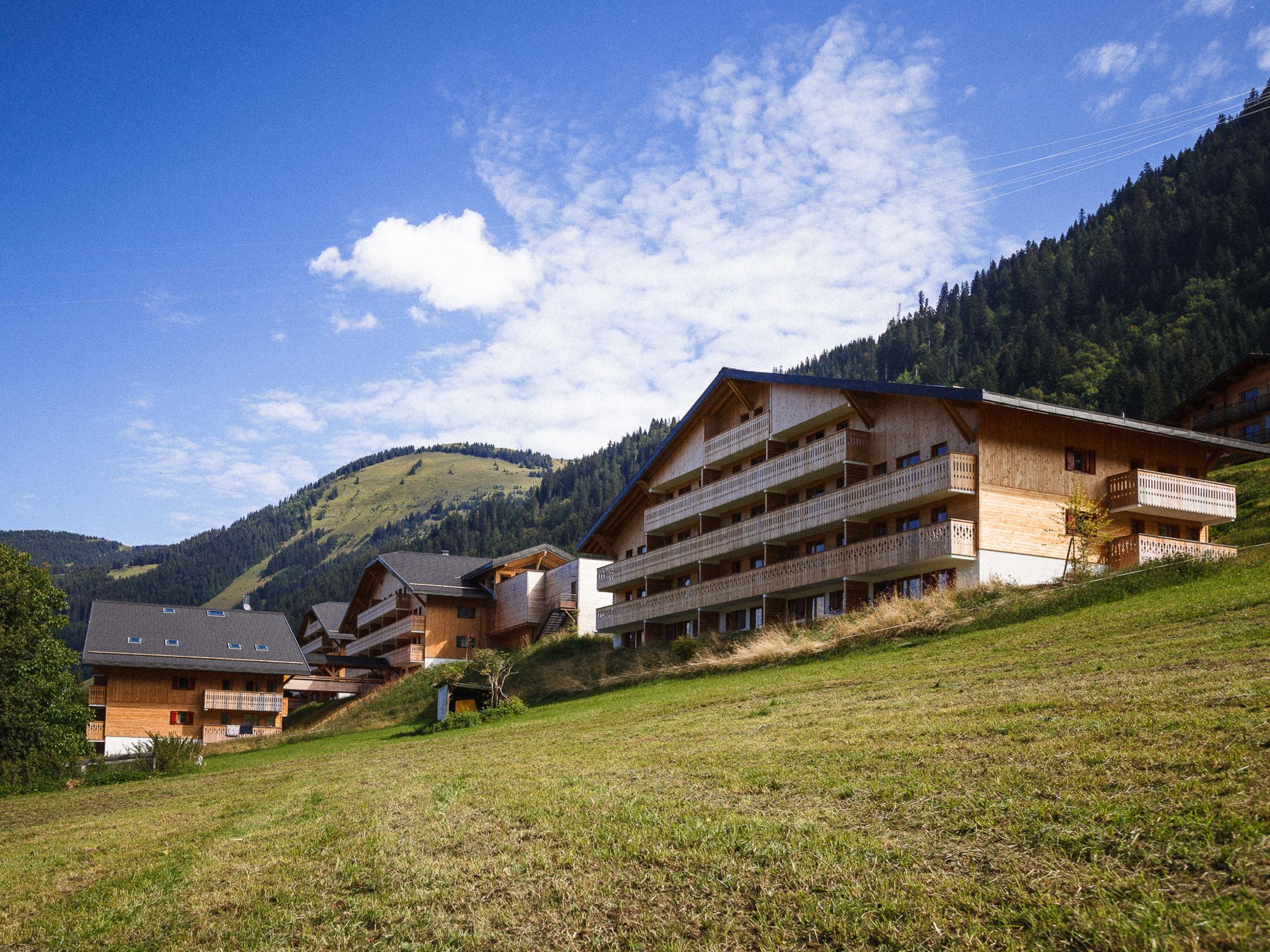 Residence Nemea Le Grand Lodge Châtel Exteriör bild